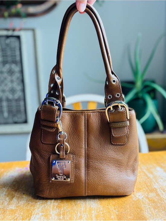 Tignanello Handbags - Tignanello Y2K Vintage Brown Leather Shoulder Bag with Buckle Hardware
